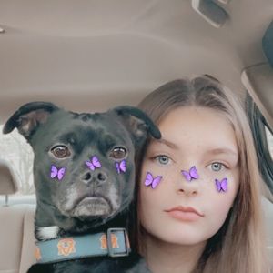 Meet your Posher, Hannah